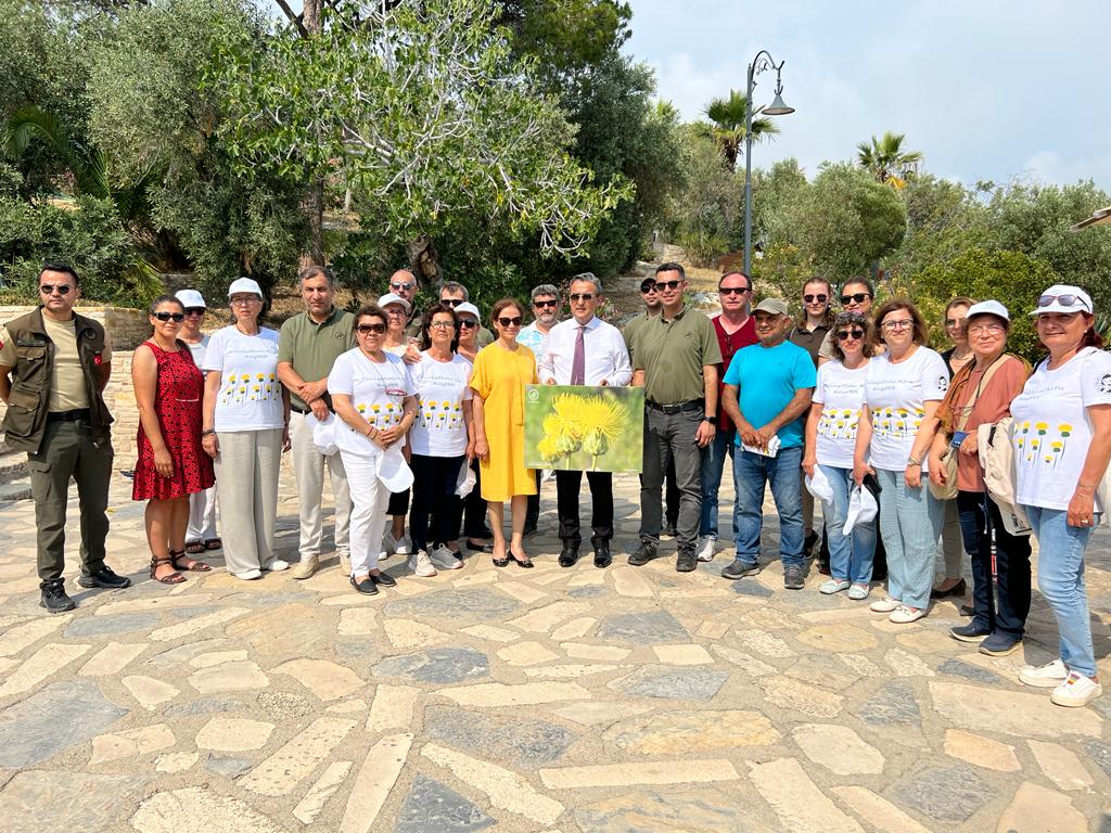 Güvercinada'da Fotoğraf ve El İşi Sergisinin Açılışı Gerçekleştirildi