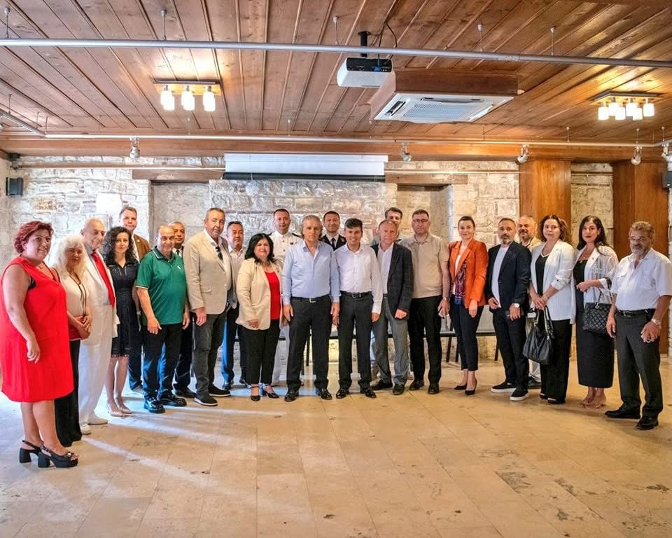 Kurban Bayramı Nedeniyel İbramaki Sanat Galerisinde Toplu Bayramlaşma Yapıldı.